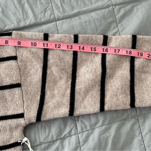 NWT Reformation Beckie Stripe Cashmere Sweater - Picture 9 of 13